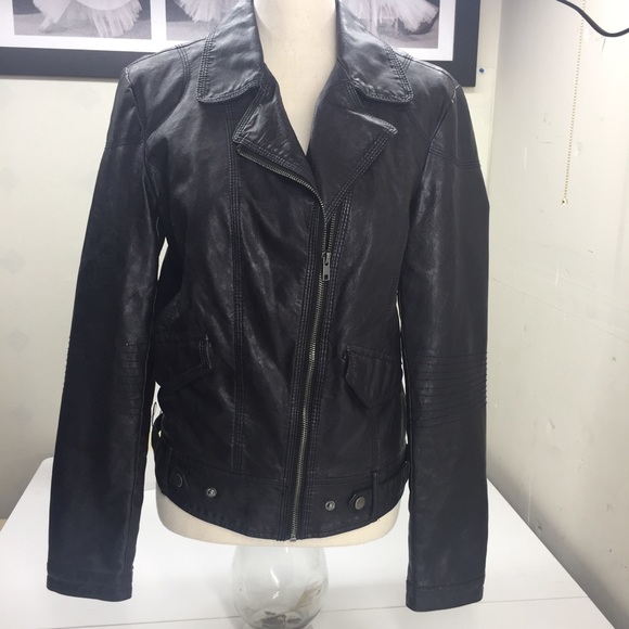 Kut from the Kloth Jackets & Blazers - KUT From The Kloth leather jacket size M